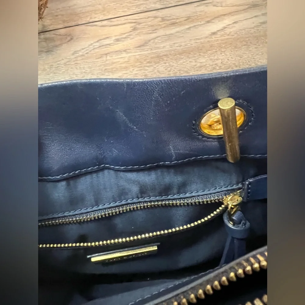 Tory Burch Fleming quilted handbag - Picture 9 of 14